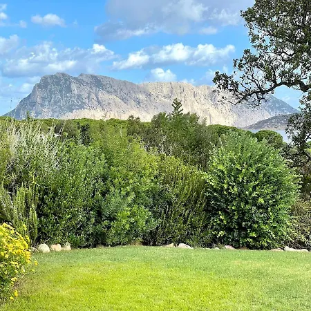 Salinedda Giardino Vista Mare וילה קאפו קודה קבלו